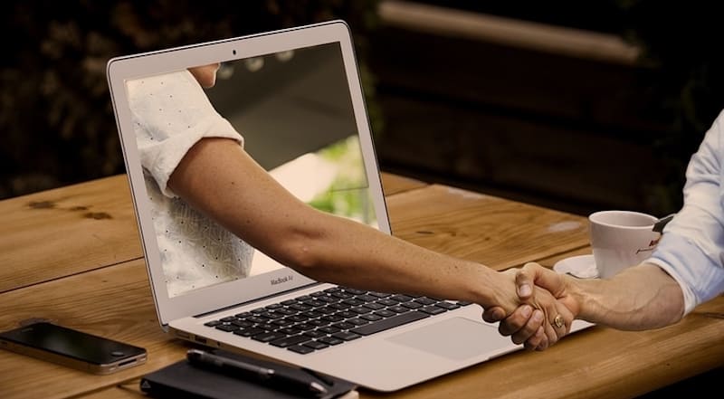 Comment fidéliser sa clientèle en freelance sur internet ?